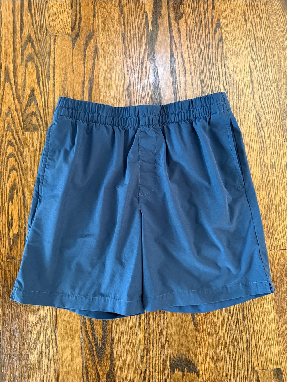 E Banana Republic Men’s Medium Deep Blue Athletic Shorts with Elastic Waistband